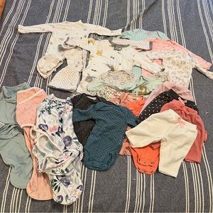 BUNDLE/LOT Baby Girl’s Clothes!